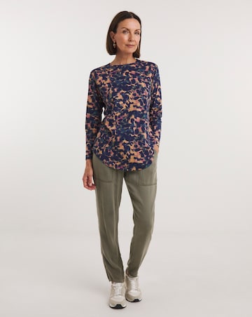 The Longline Curved Hem