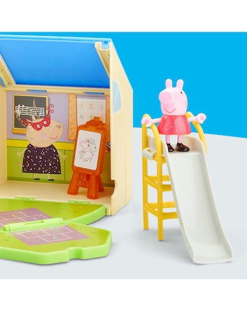 Peppa Pig Peppa's Pop-Open Playgroup Playset