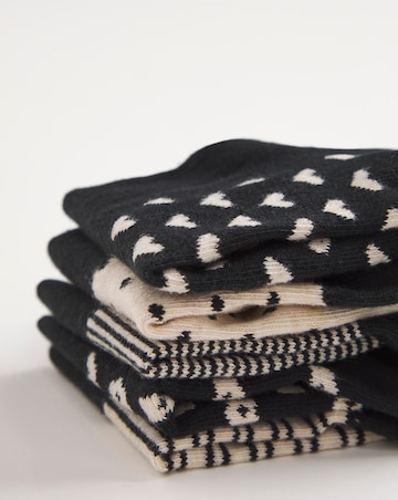 Pretty Secrets 5 Pair Pack Trainer Liner Socks Wide Fit Black Print