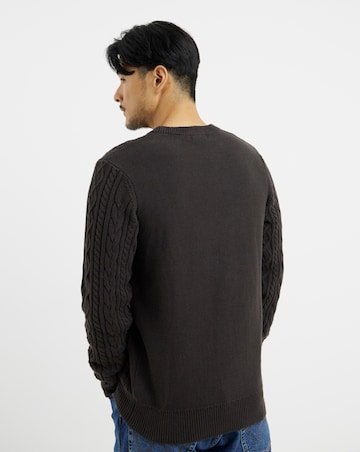 Lightweight Cable Crew Neck Jumper