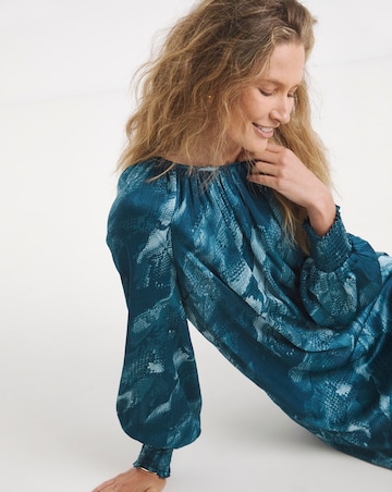 Satin Raglan Sleeve Midaxi Dress