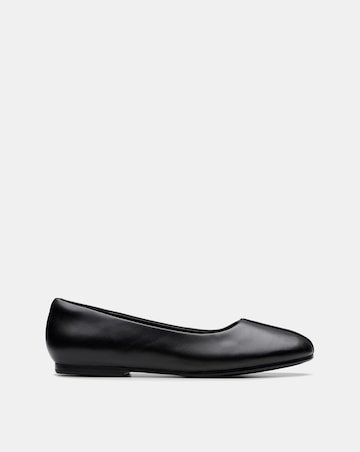 Clarks Livia Lily Leather Ballerina Standard Fit