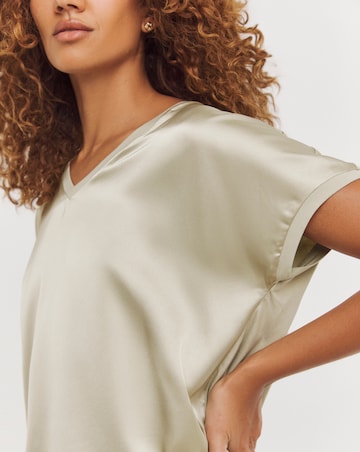 V Neck Satin Front Longline Top