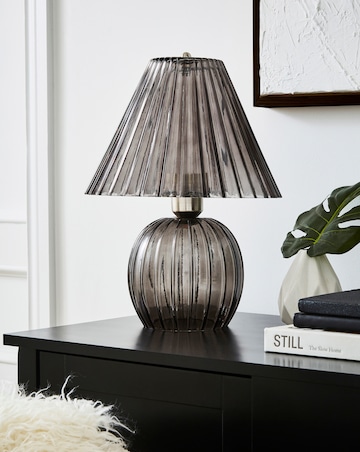 Sara Scalloped Glass Table Lamp