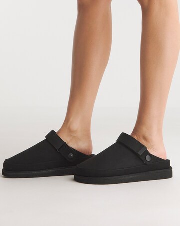 Charlene Closed Toe Black Mule Standard Fit