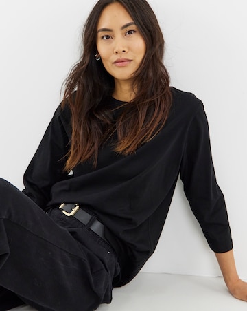 Longline Curved Hem 3/4 Sleeve Top