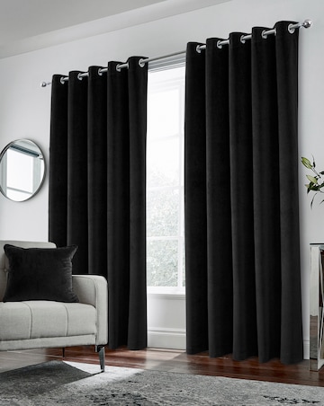 Hampton 100% Blackout Eyelet Velvet Curtain
