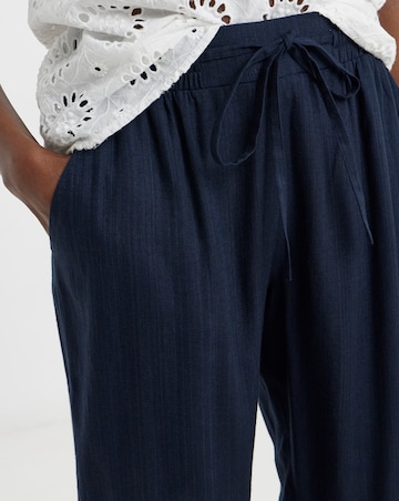 Linen Mix Tapered Trouser