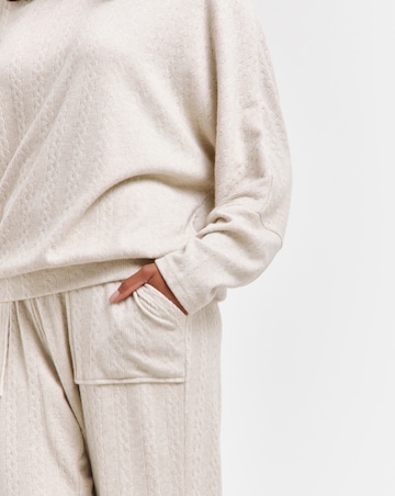 Pretty Secrets Cable Knit Lounge Set