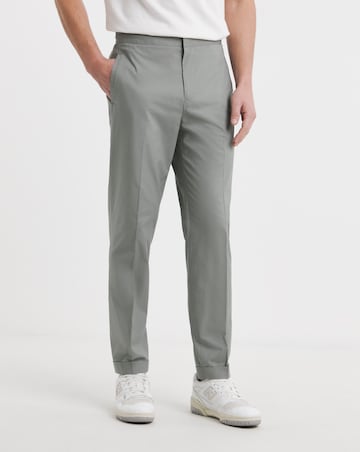Lightweight Elasticated Tapered Trouser