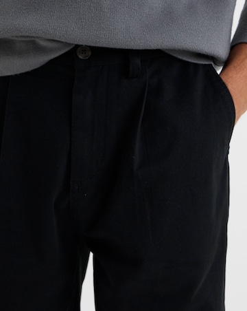 Folio Cotton Stretch Tapered Chino