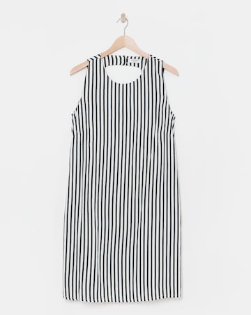 Printed Sleeveless Shift Dress