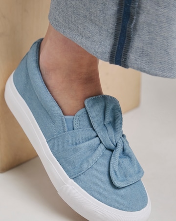 Zen Slip On Trainer With Twist Detail - Extra Wide Fit (EEE)