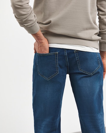 Loose Fit Stretch Jean Mid Wash