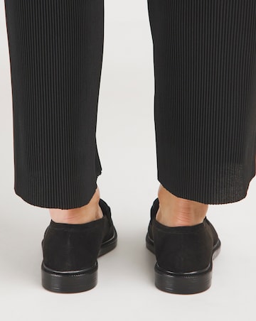 Marcie Classic Trim Loafer - Wide Fit (E)