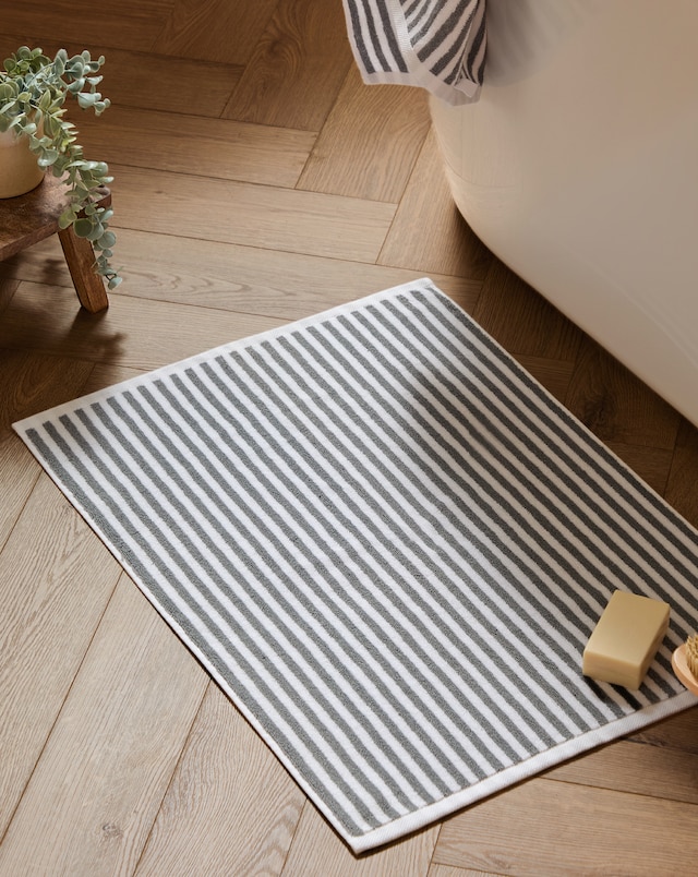 Yard Hebden Stripe Cotton Bathmat - Grey