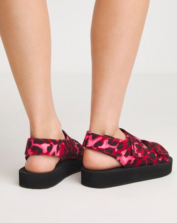 Simply Be Dream Touch And Close Active Flat Sandals - Wide Fit (E)