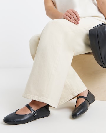 Pomona Toe Cap May Janes - Extra Wide Fit (EEE)