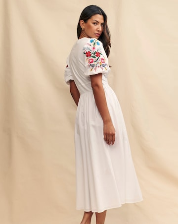 Nobody's Child White Embroidered Starlight Midi Dress