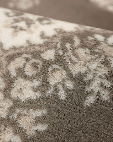 Traditional Medallion Woven Rug