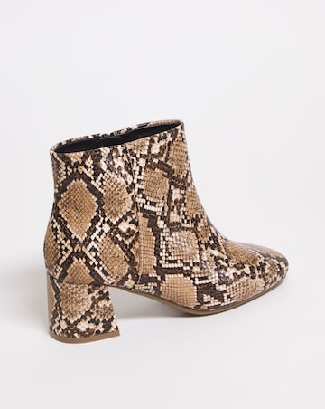 Block Heeled Boot - Wide Fit (E)