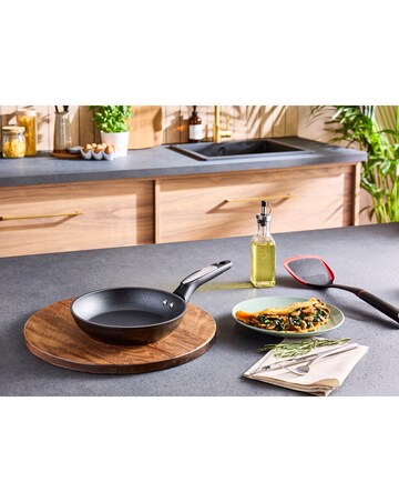 Morphy Richards Forged Aluminium Frying Pan Set
