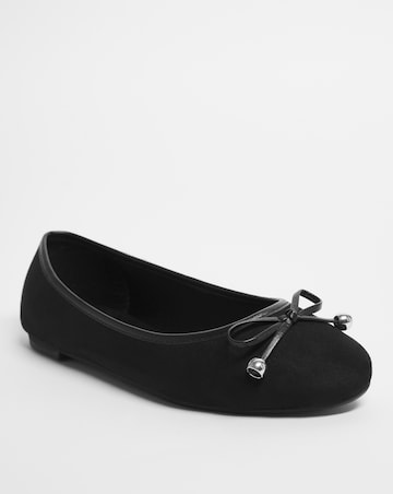 Selena Classic Flat Ballerina Shoes - Standard Fit (D)