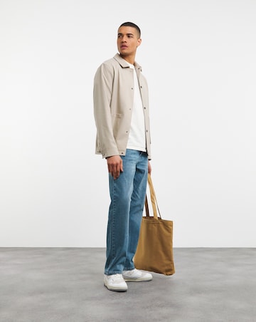 Straight Fit Stretch Jean Light Wash