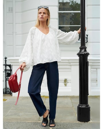 Ro&Zo White Leopard Jacquard Balloon Sleeve Top