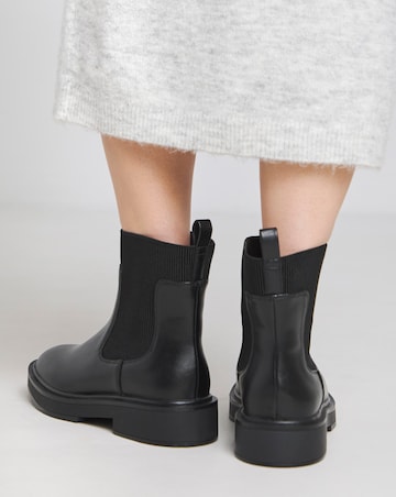 Rue Classic Chelsea Ankle Boots - Standard Fit (D)