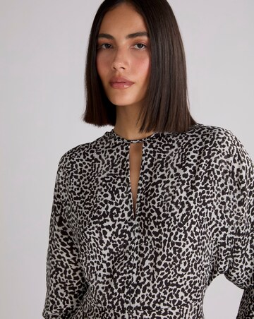 Ro&Zo Leopard Print Satin Batwing Sleeve Midaxi Dress