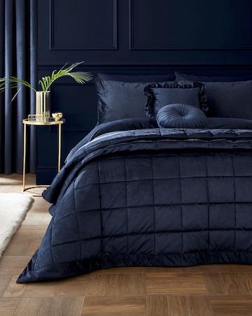 Catherine Lansfield Kingsley Matte Velvet Bedspread