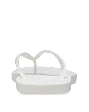 Crocs White Classic Toe Post Sandals -Standard Fit (D)