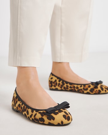 Simply Be Abundance Classic Bow Ballerina Shoes - Extra Wide Fit (EEE)