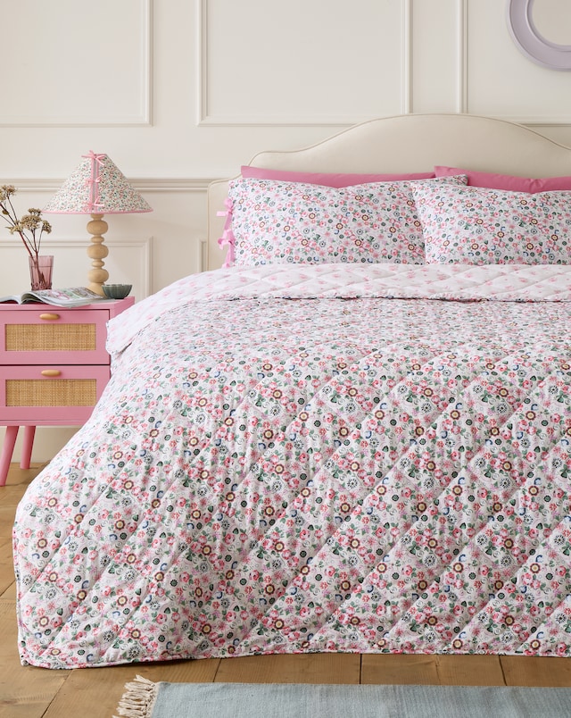 Cath Kidston Pearly Queen Ditsy 100% Cotton Bedspread