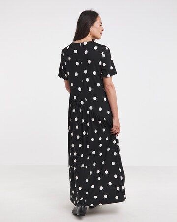 Asymmetric Seam Maxi Dress