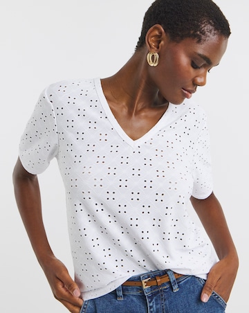 White V-Neck Broderie T-Shirt