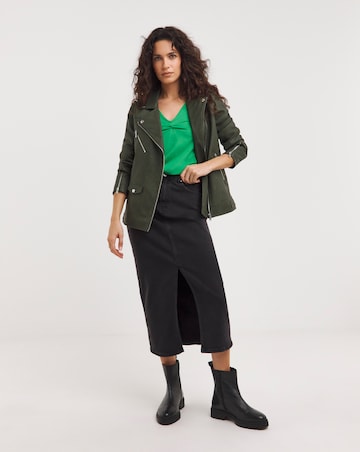 Twist Front Knot Short Sleeve Top