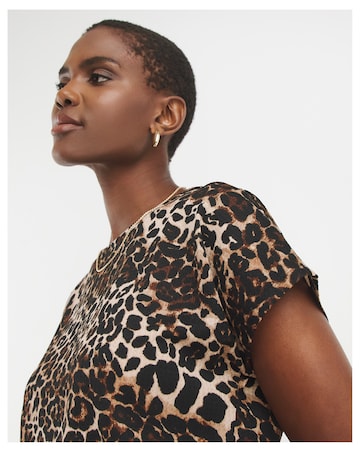 Leopard Print Textured Longline Top