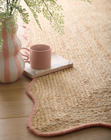 Jute Escallop Rug