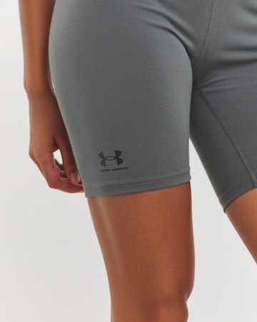 Under Armour Campus 7" Shorts