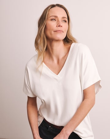 Anthology V-Neck T-Shirt