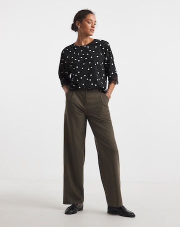 Printed Boxy Lace Trim Top