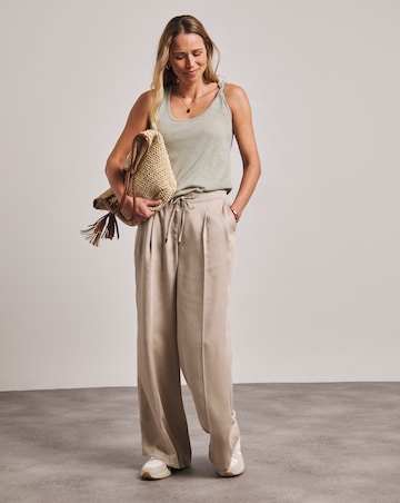 Anthology Linen Twist Detail Vest