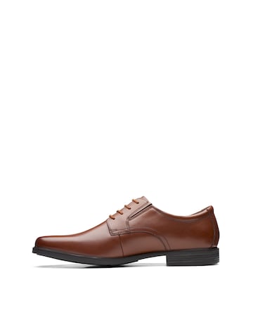 Clarks Howard Walk Shoes Wide Fit - Dark Tan