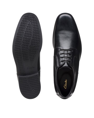 Clarks Howard Walk Shoes - Black