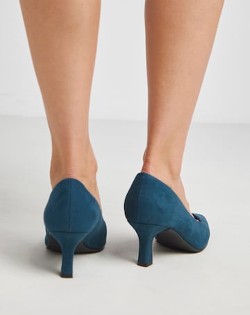 Heavenly Soles Kirsten Pointed Toe Kitten Heel Shoes - Wide Fit (E)