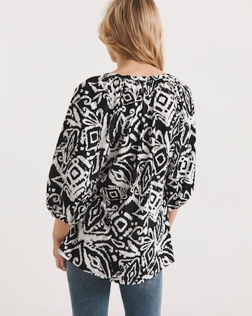 Abstract Print Volume Sleeve V-Neck Jersey Swing Top