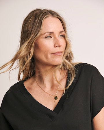 Anthology V Neck T-Shirt