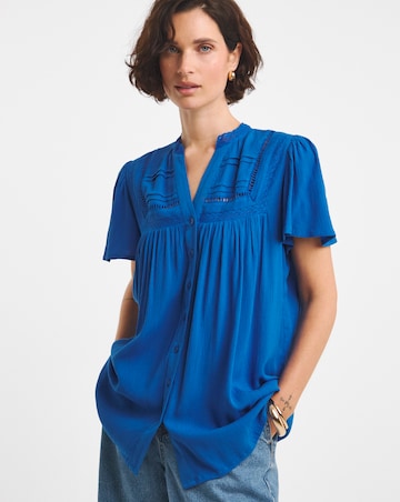 Textured Crinkle Ladder Insert Top